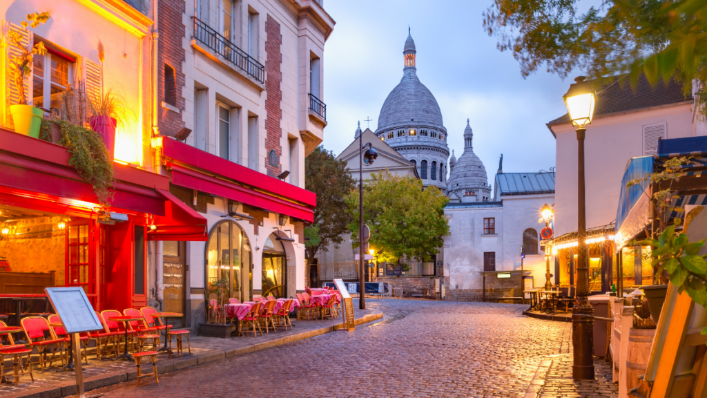 Los 10 mejores consejos para hacer turismo en París 2 Montmartre en Paris Francia